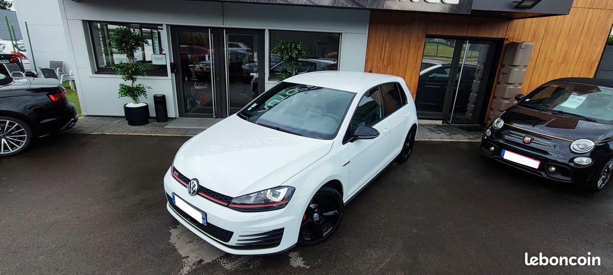 Volkswagen GOLF VII 2.0 TSI 230 CH GTI PERFORMANCE 5P*KEYLESS*FRONT ASSIST*ACC*PARK PILOT*DYNAUDIO (image 4)