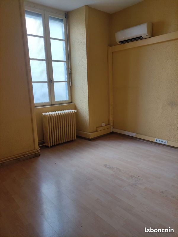 Appartement 8 pièces 150 m² · à Alès · 150 m² · 110 000 €