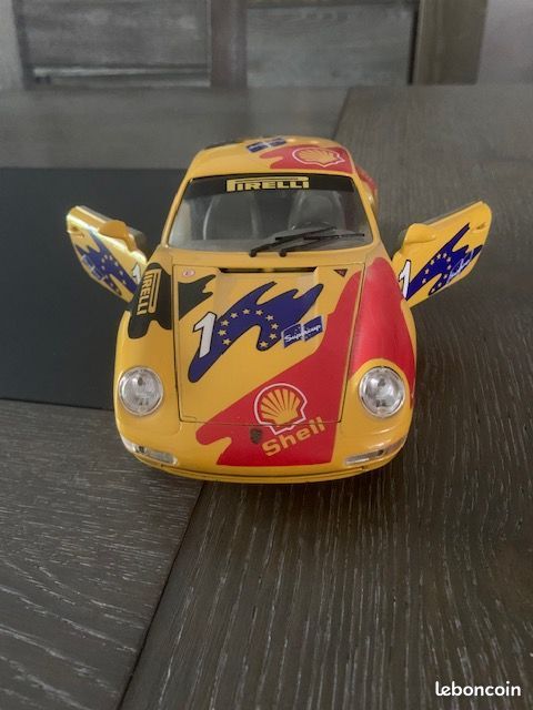 Porsche carrera 911 Burago (image 1)