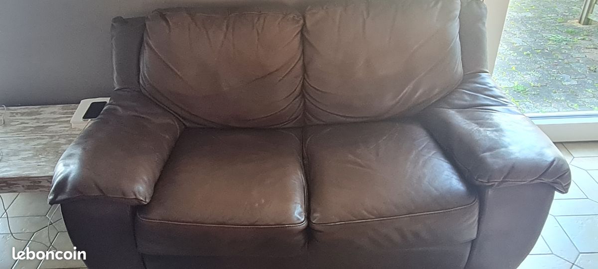 Salon CUIR 3 pièces (3 pl, 2 pl, 1 pl) à saisir (image 1)