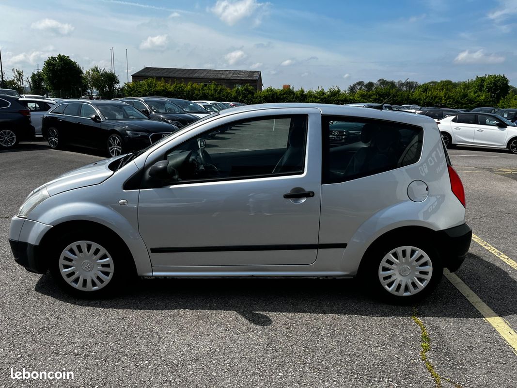 CITROEN C2 C2 1.1i 60CH Pack 04/2004 198000KMS VITRE ELECTRIQUE CLIM (image 4)