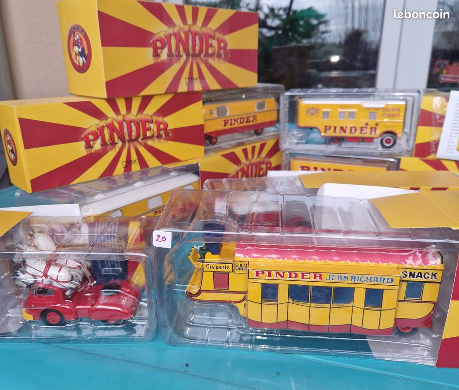 GMC Cirque Pinder 1/43 - voiture miniature de collection