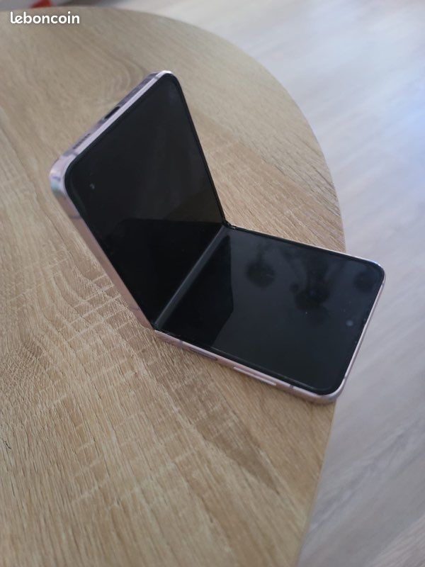Samsung zflip 5 (image 1)
