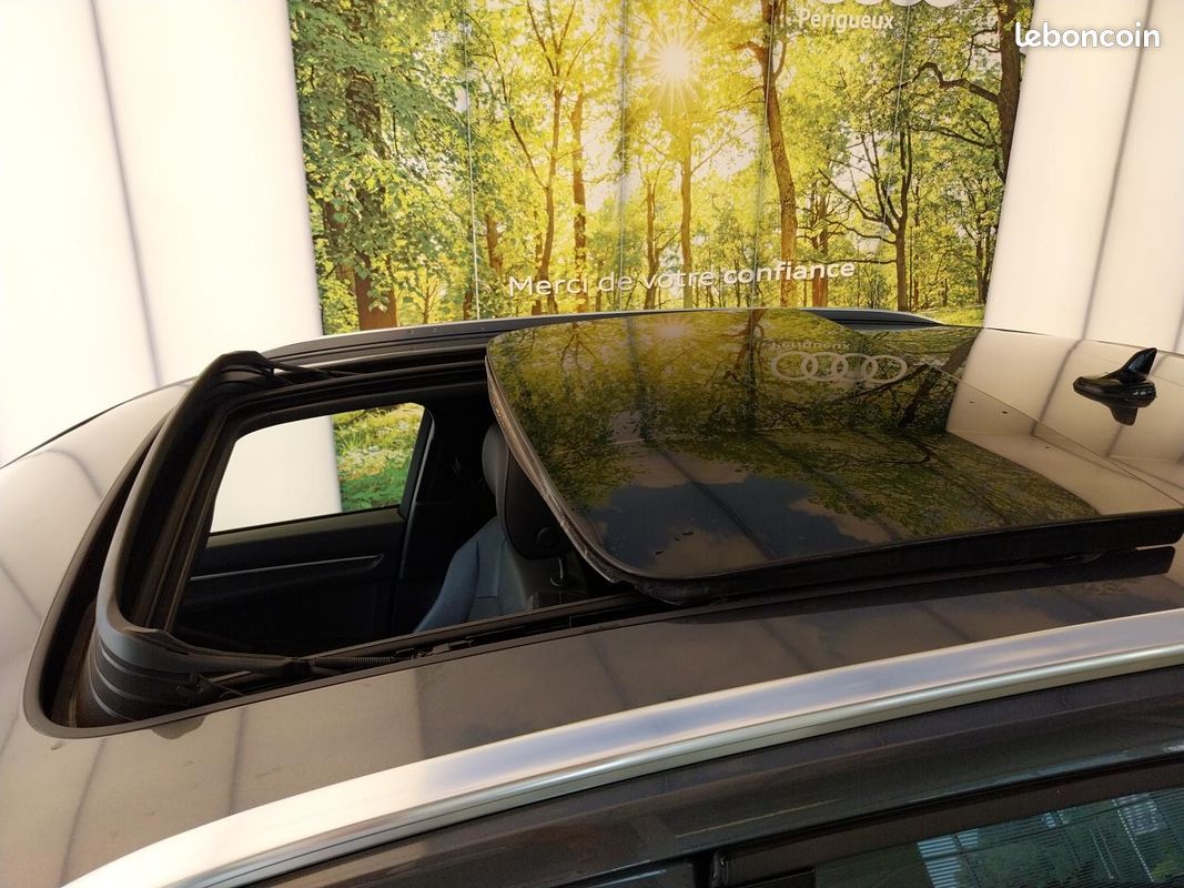 AUDI Q3 45 TFSIe 245 ch S tronic 6 S line (image 23)