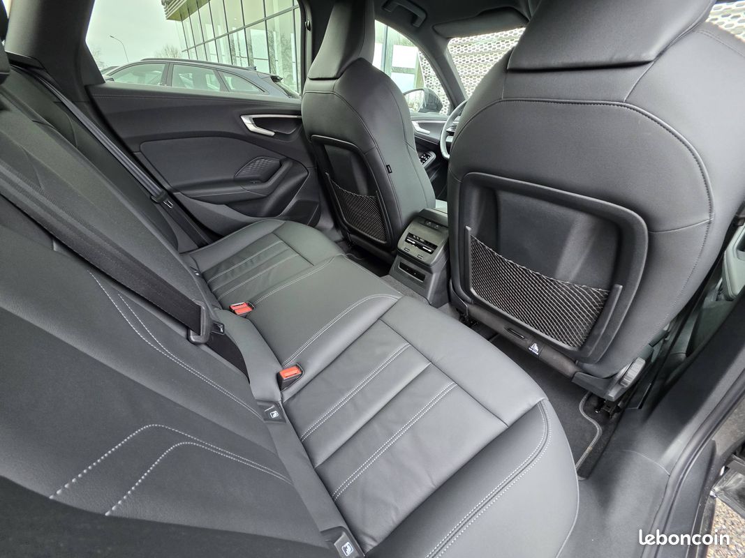 AUDI A5 Avant TDI Hybride 204 ch S tronic 7 S line (image 18)