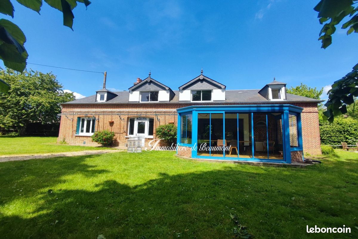 Maison 6 pièces 129 m² · à Beaumont-le-Roger · 129 m² · 273 000 €