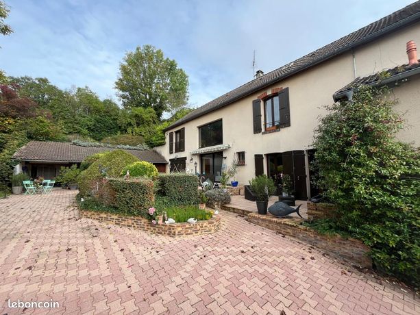 Maison 5 pièces 180 m²