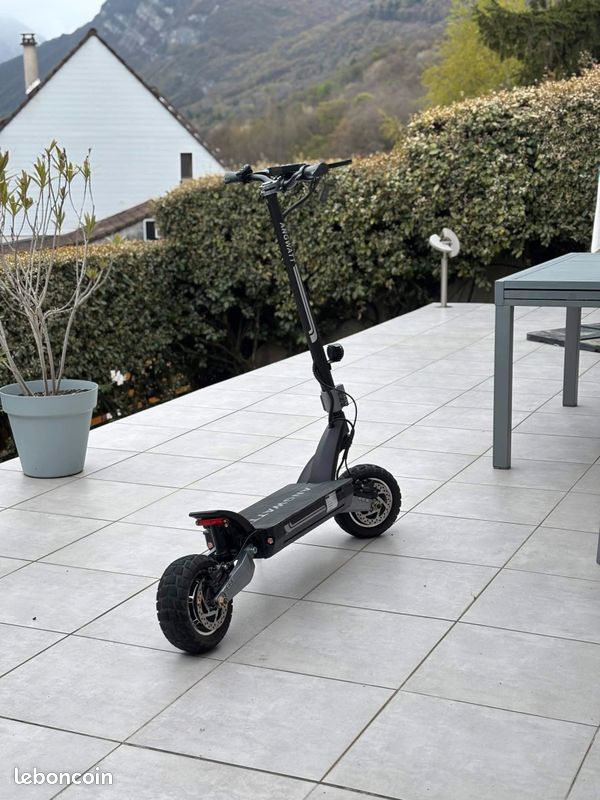 Trottinette électrique ANGWATT X1 – 3600W / 60V / 22,5Ah (image 1)