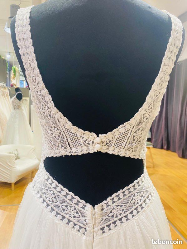 Robe de mariée neuve macramé et tulle retouches comprises