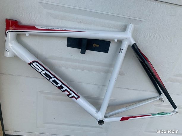 Cadre de vélo de route entièrement en fibre de carbone super léger