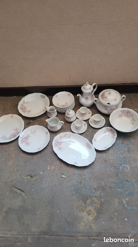 Service de table en porcelaine Winterling Bavaria – Décor floral – Très bon état (image 1)