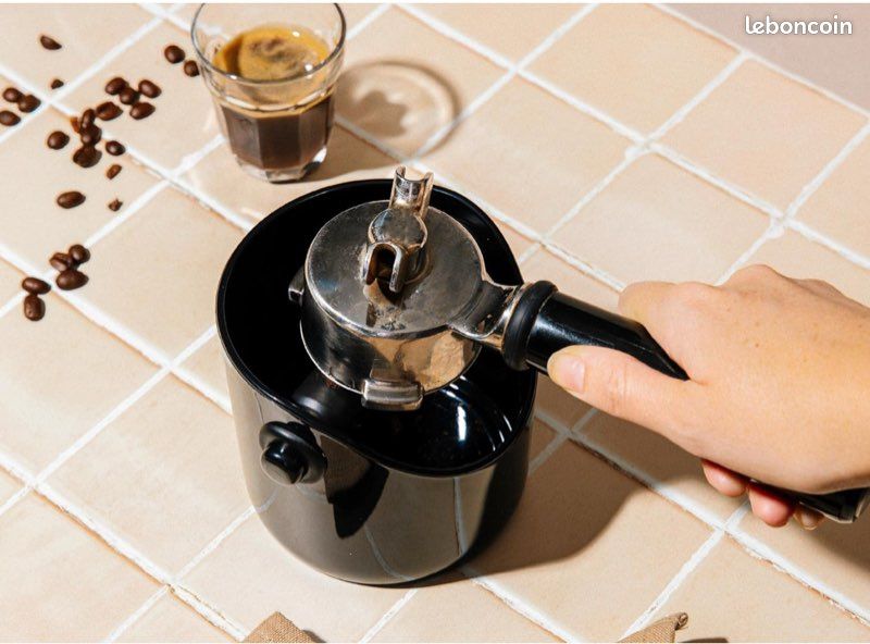 Pot à Marc de café expresso et cuillère doseuse avec fond plat pour serrer le café moulu dans le filtre de la machine L’ensemble pour PRIX FERME ..18 euros (image 5)
