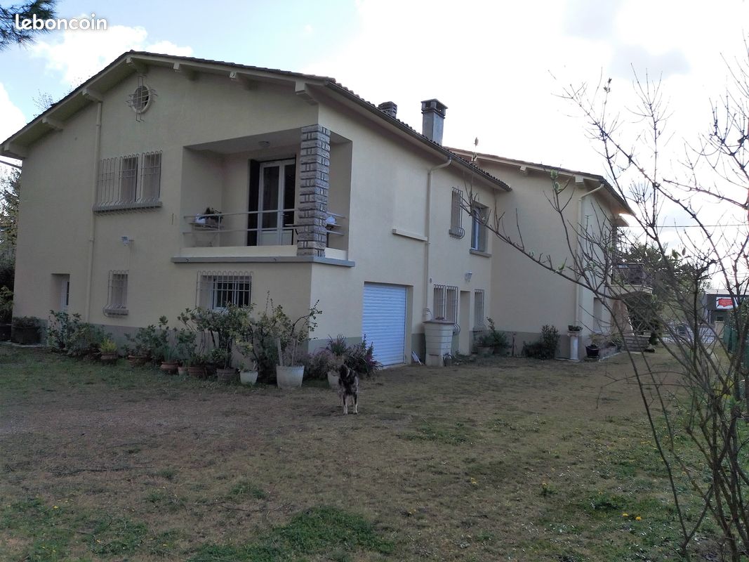 Maison 11 pièces 240 m² · à Pineuilh · 240 m² · 340 000 €