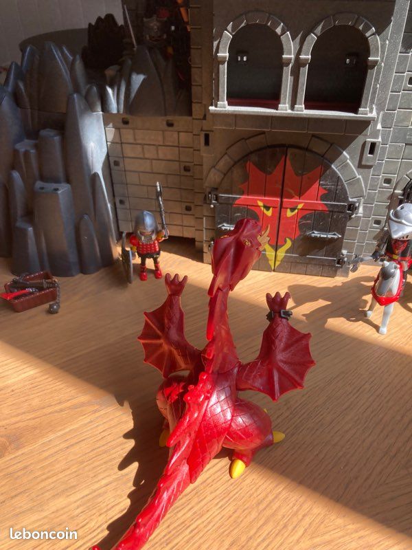 Jeu PC Playmobil – La Forteresse Du Dragon Rouge – Bon état – Boîte Et Instructions Incluses