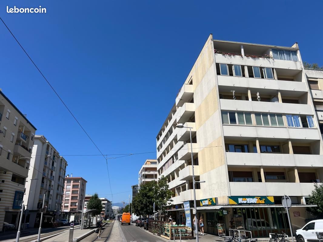 Appartement 3 pièces 45 m² · à Gaillard · 45 m² · 215 000 €