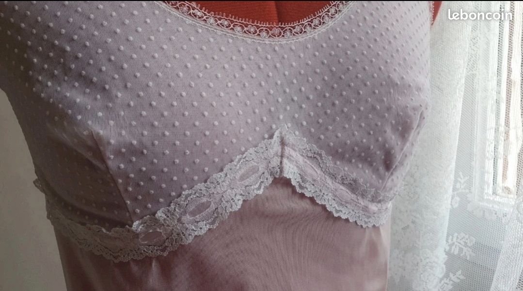 Nuisette de nuit mini dentelle plumetis retro (image 6)