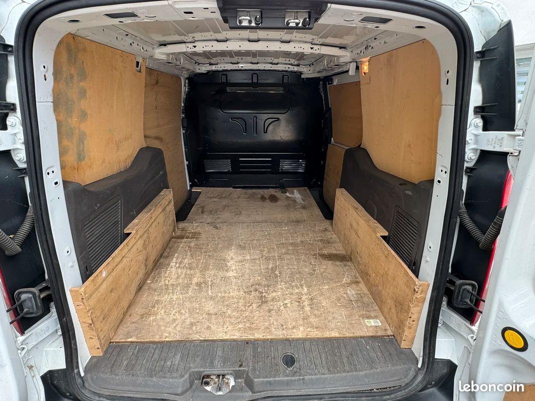 Ford TRANSIT CONNECT 1.5 TDCI L2 Fourgon (image 30)