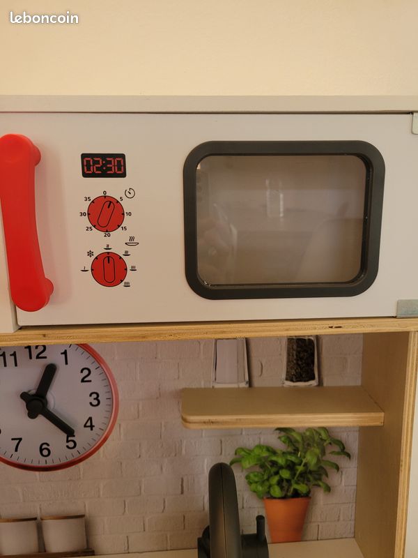 Cuisine enfant en bois (image 4)