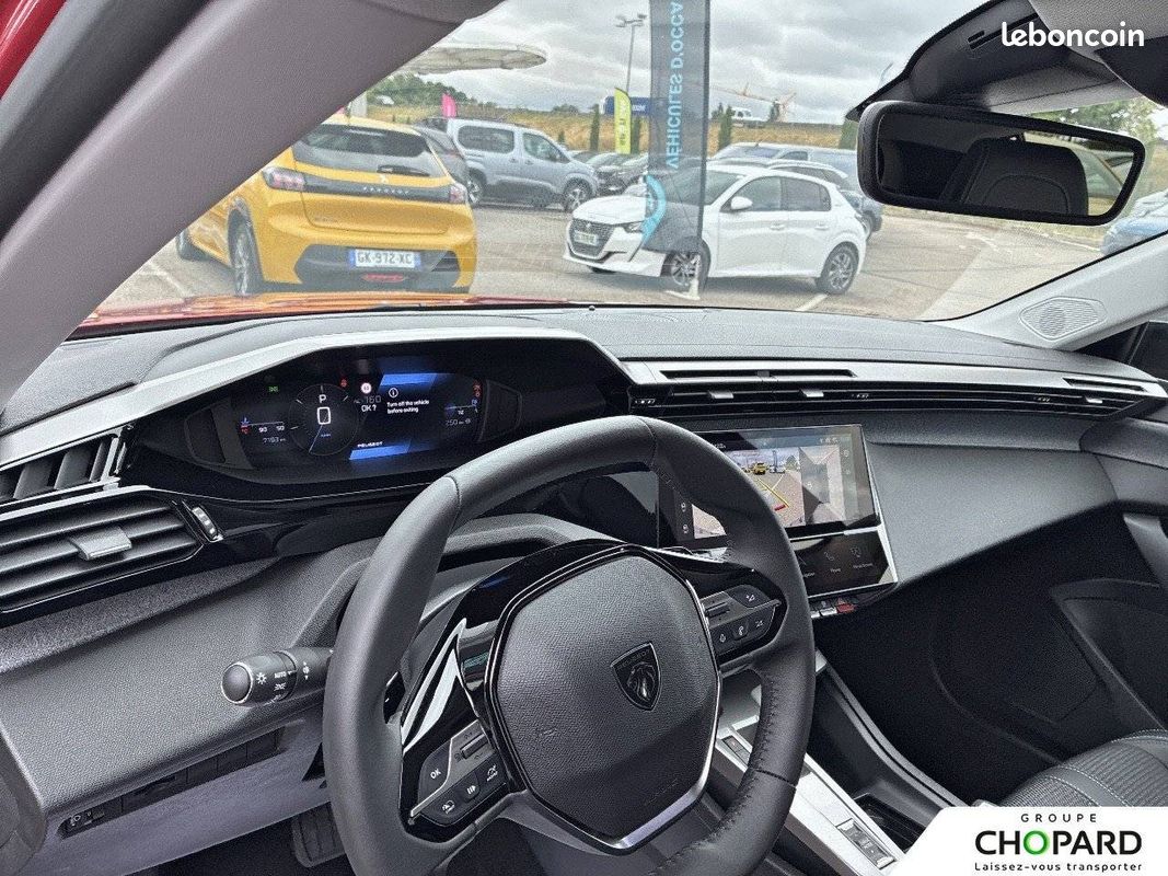 PEUGEOT 308 Hybrid 145 e-DCS6 Allure (image 12)