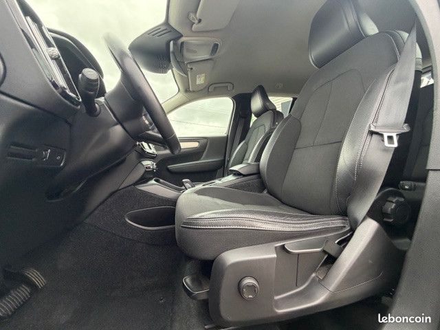 Volvo XC40 D3 ADBLUE 150CH BUSINESS GEARTRONIC 8 (image 9)