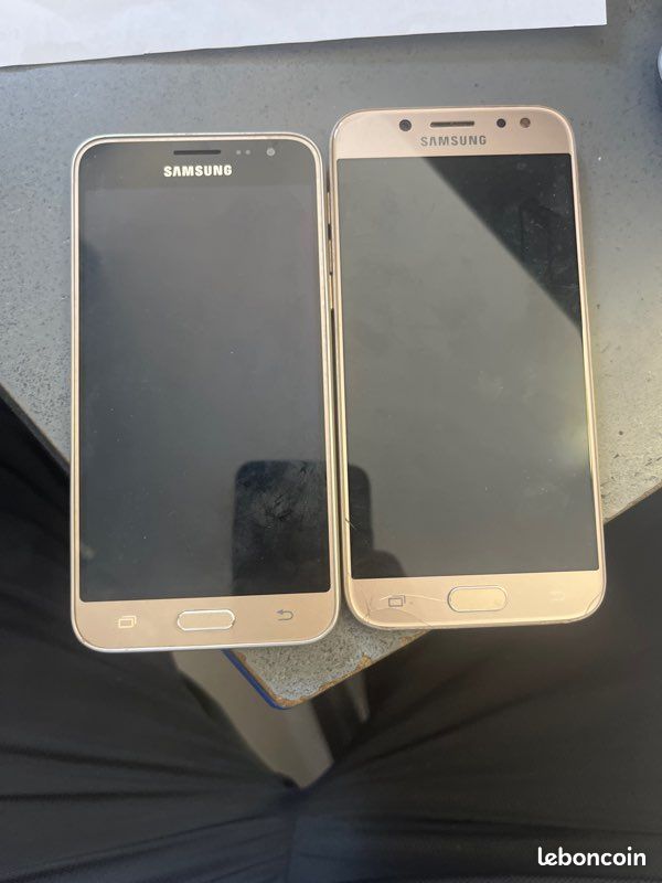 Lot de 2 téléphones Samsung J530 et J320 (image 1)