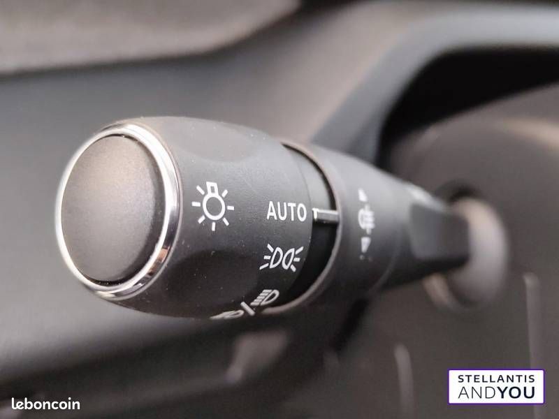 Peugeot 308 Hybrid 145 e-DCS6 Allure (image 22)