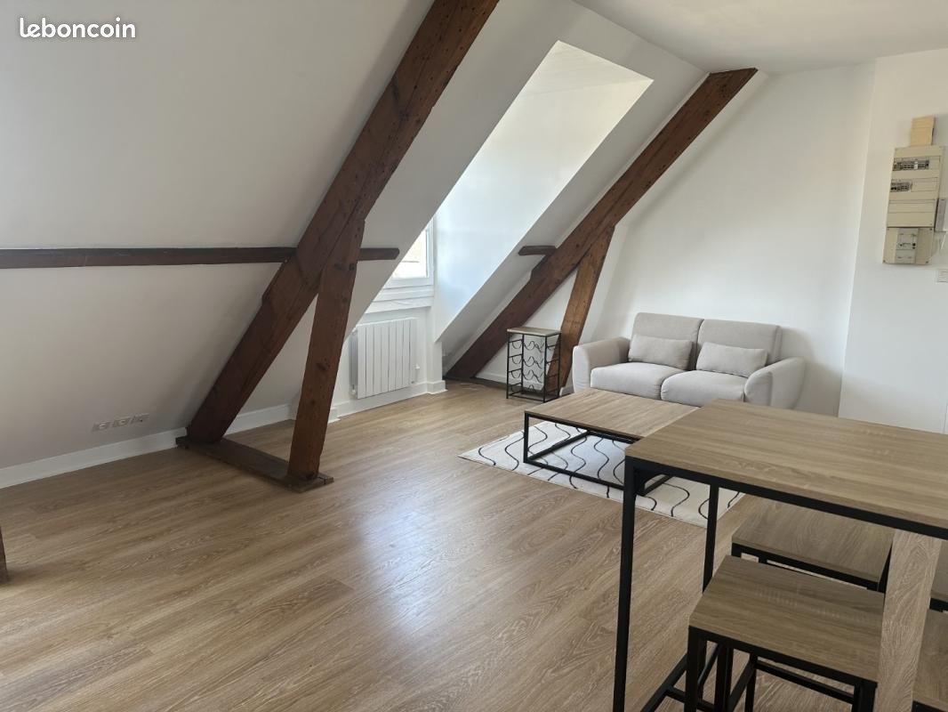 Appartement 1 pièce 32 m² · à Blois · 32 m² · 540 €