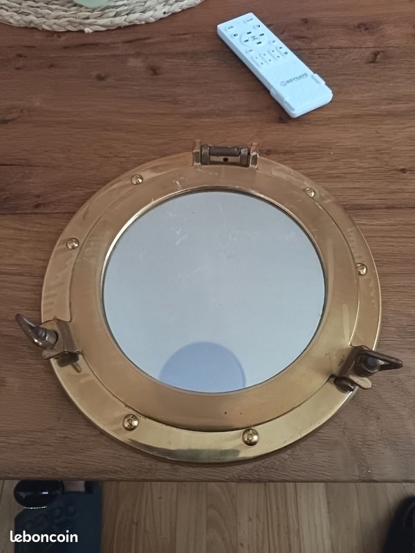 Miroir hublot (image 1)