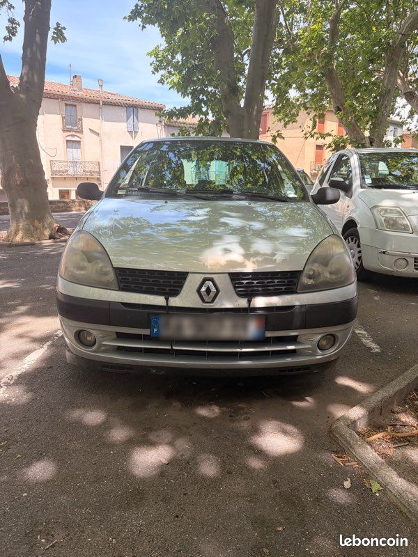Clio 2 (image 1)