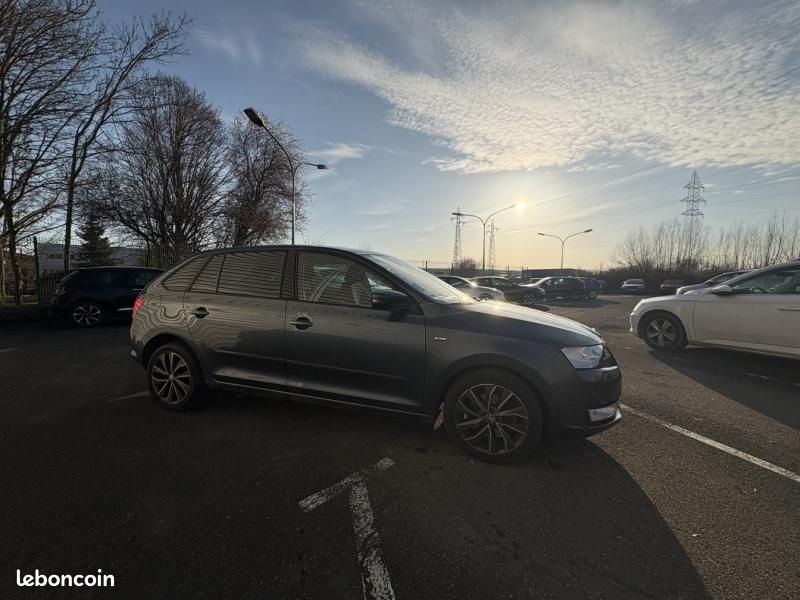 Skoda Rapid Spaceback 1.4 TSI 125ch Drive DSG (image 8)