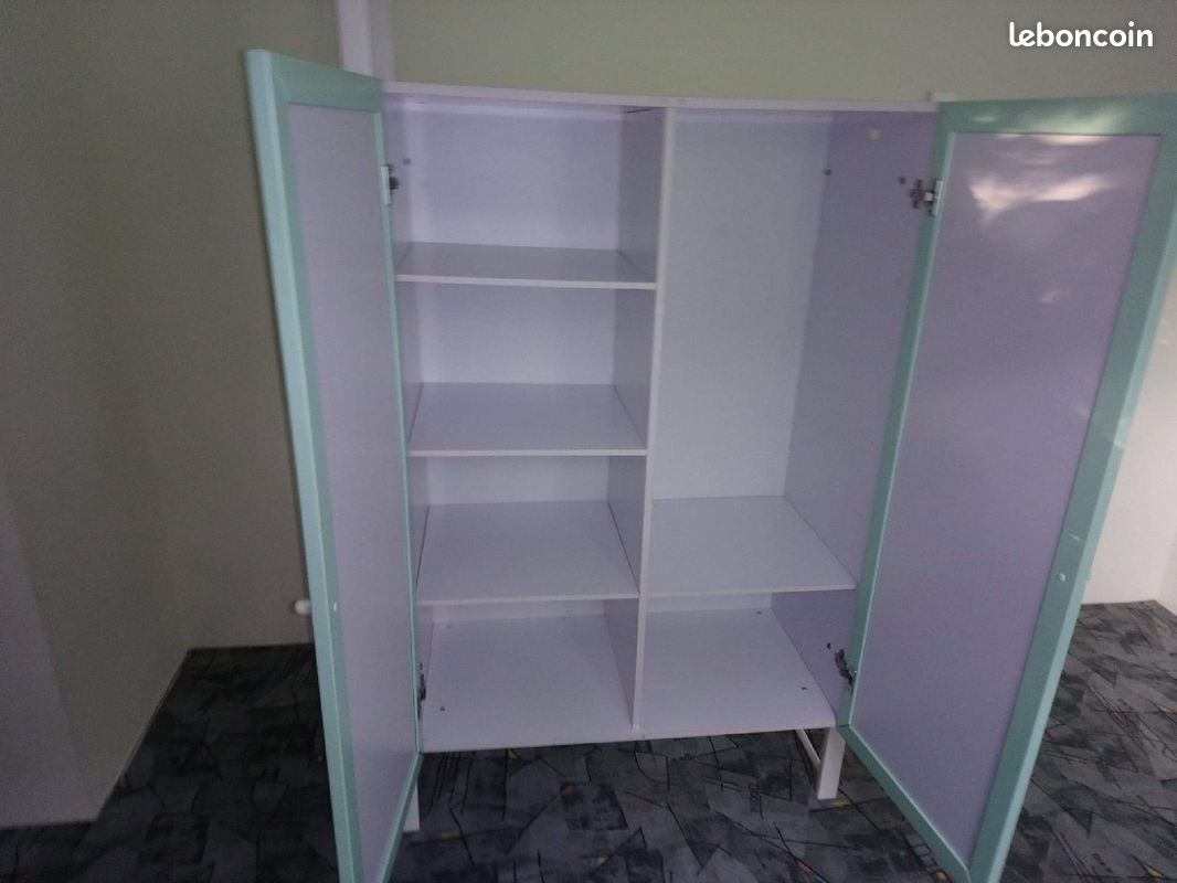 Une armoire blanche & verte VIBEL (image 1)