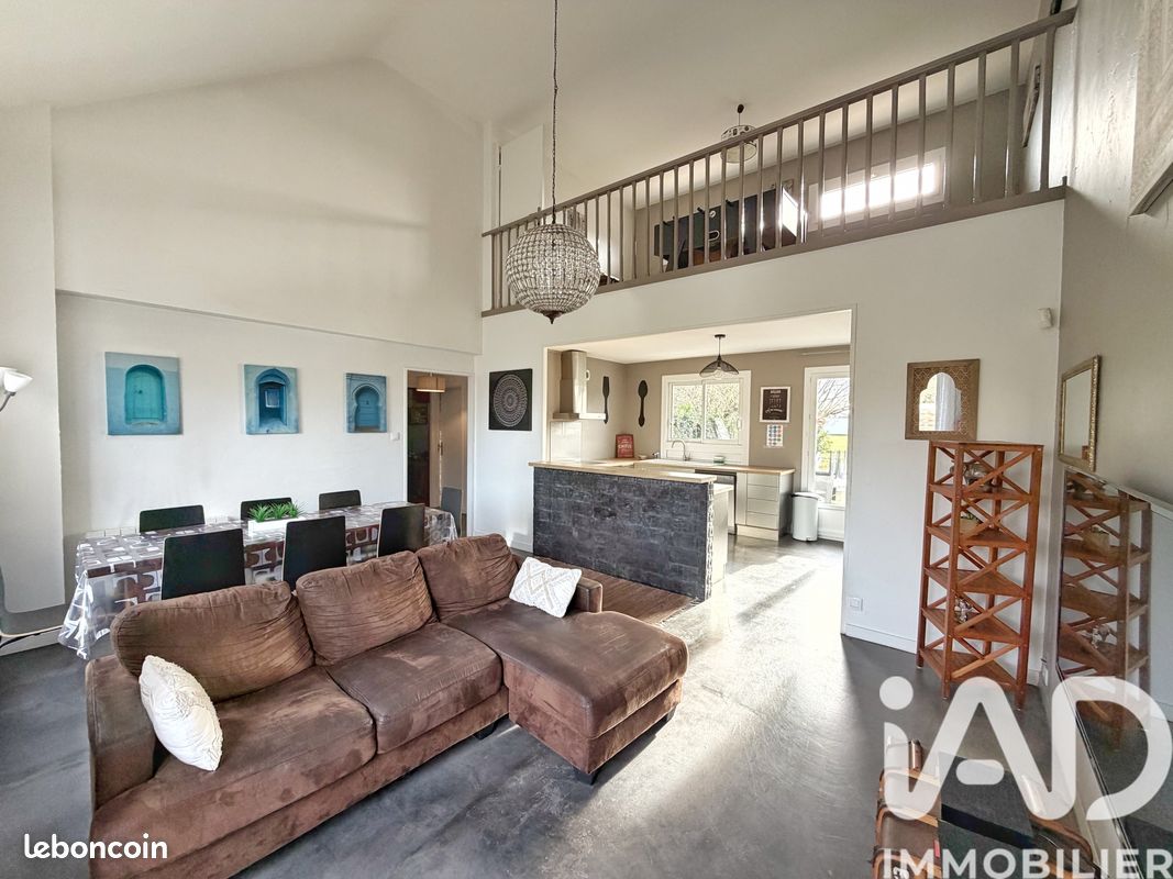 Maison 5 pièces 124 m² · à Jaunay-Marigny · 124 m² · 275 000 €