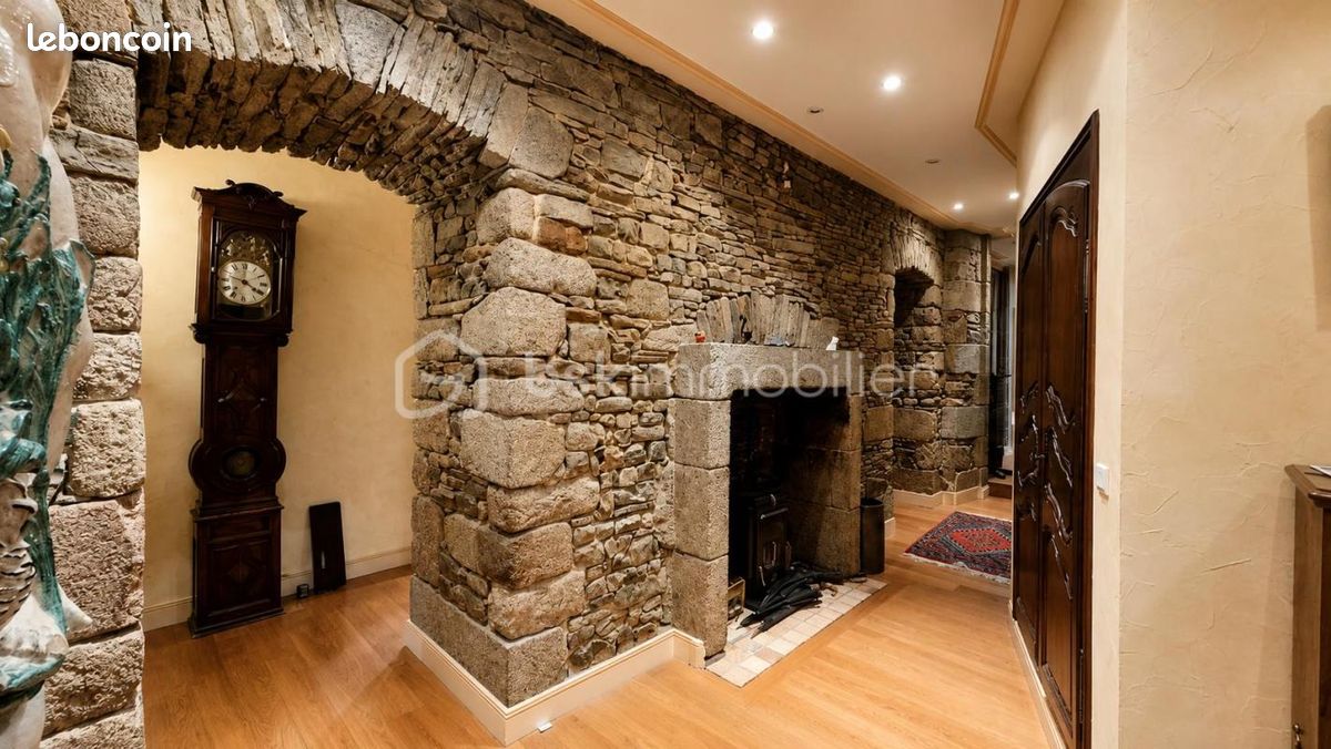Appartement 6 pièces 150 m² · à Fougères · 150 m² · 274 000 €