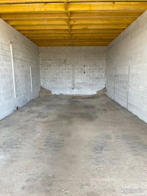Box de stockage · à La Noue · 150 €/mois