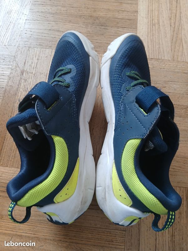 Chaussure de sport / pointure 39 (image 2)