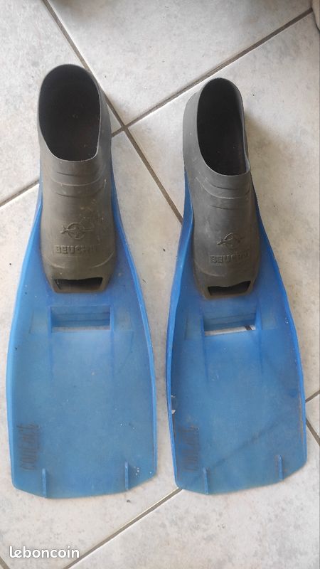 Vend paire de palmes Beuchat 36-38 (image 1)
