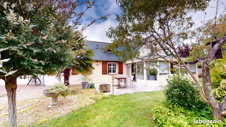 Propriété 6 pièces 151 m²