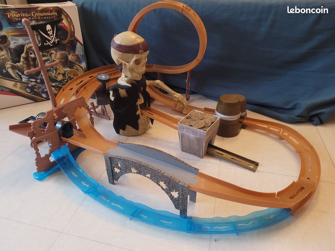 Circuit Disney racing Pirates des Caraïbes Jeux Jouets