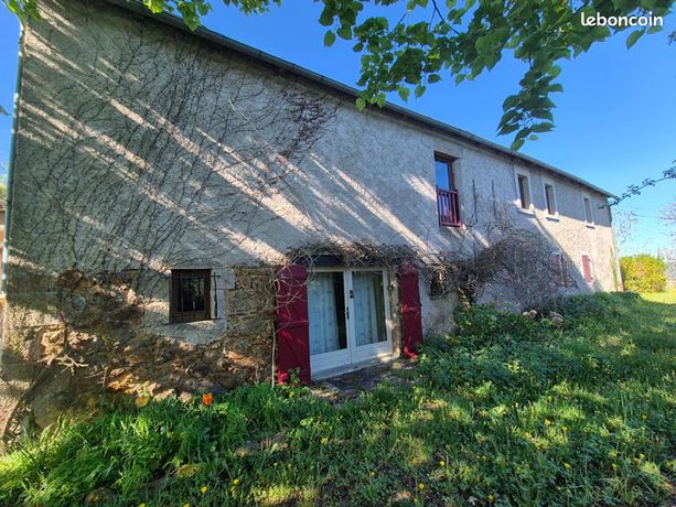 Maison 11 pièces 384 m²