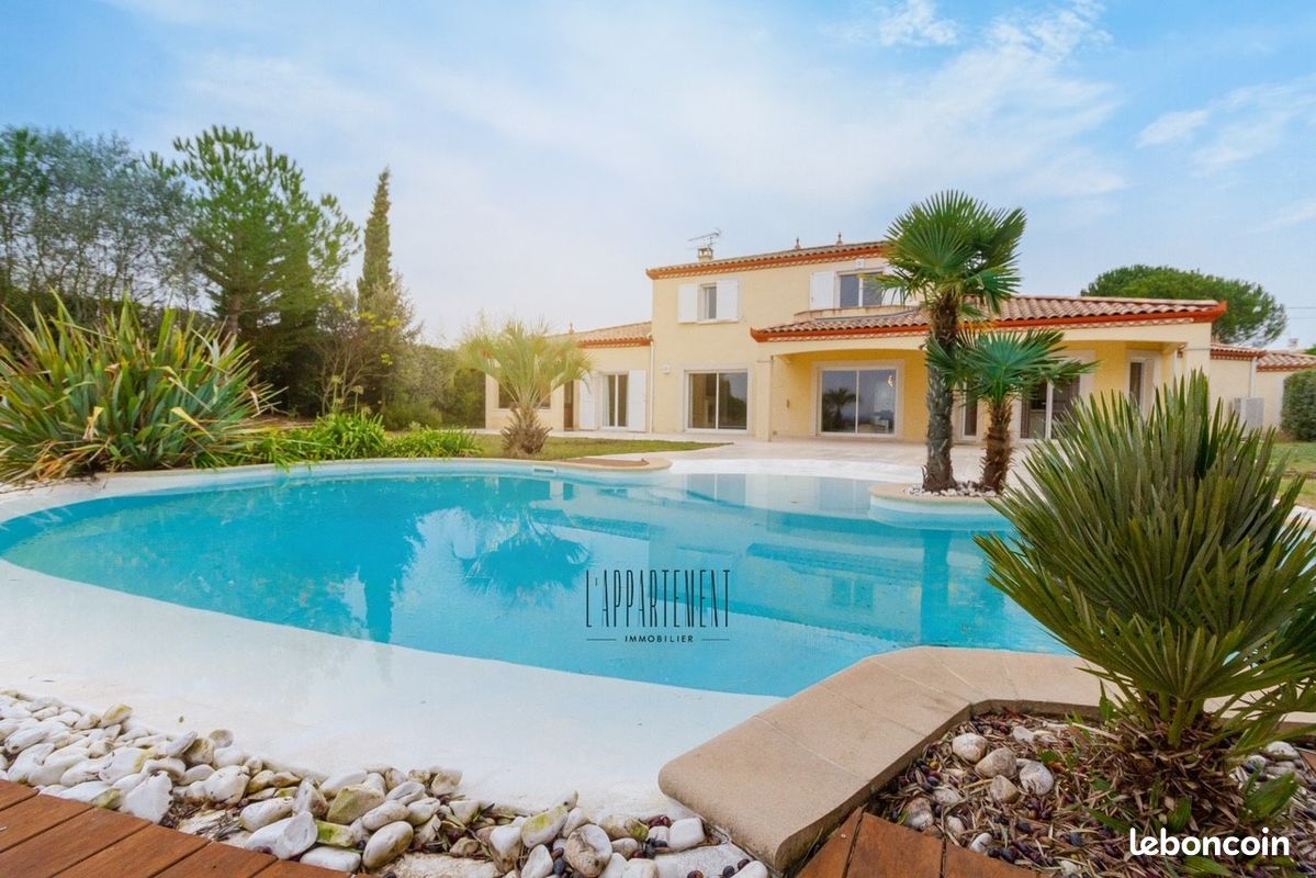 Maison 6 pièces 191 m² · à Clermont-le-Fort · 191 m² · 3 335 €