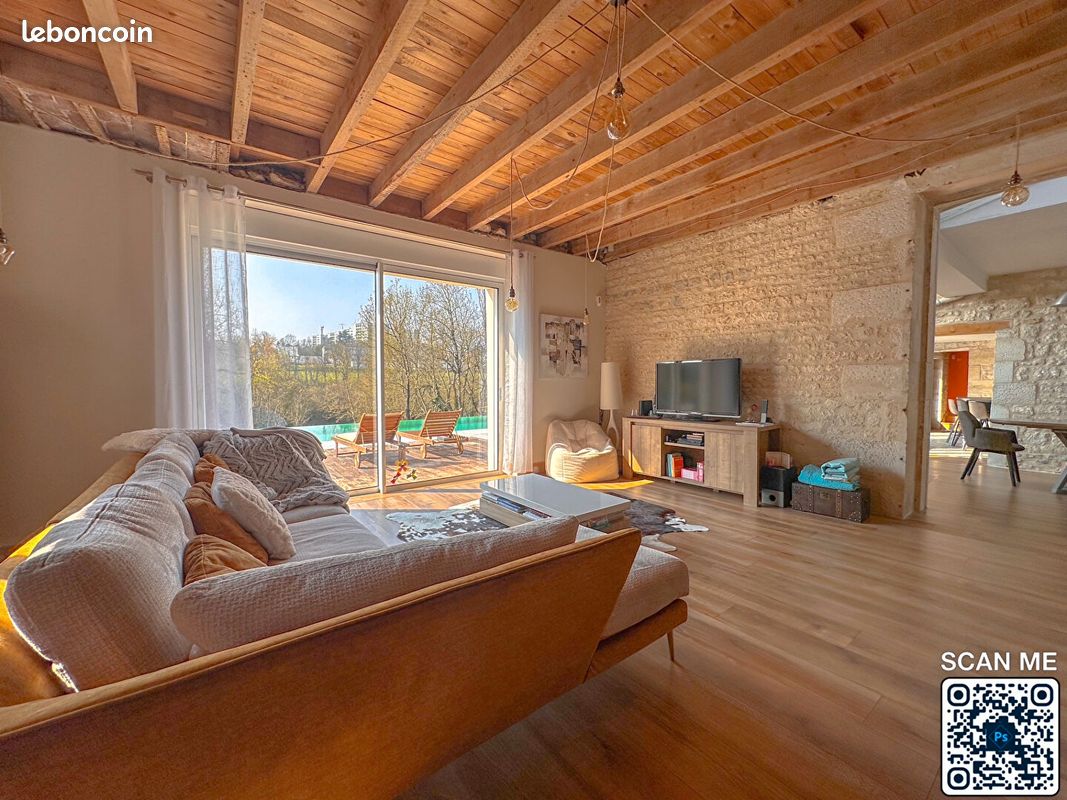 Maison 6 pièces 240 m² · à Niort · 240 m² · 410 000 €