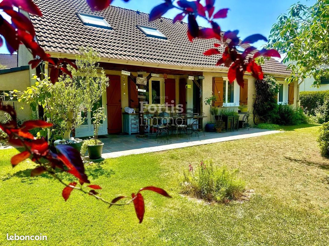 Maison 5 pièces 170 m² · à Saint-Germain-lès-Corbeil · 170 m² · 549 000 €
