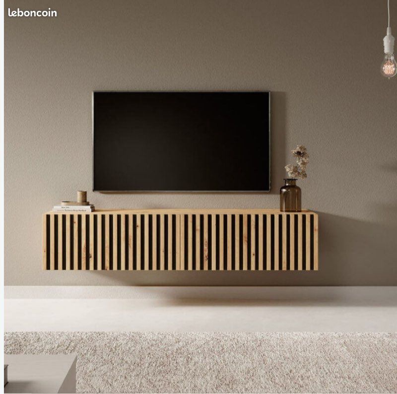 Meuble TV 140 cm en chêne artisan avec façade fraisée et inserts noirs (image 4)