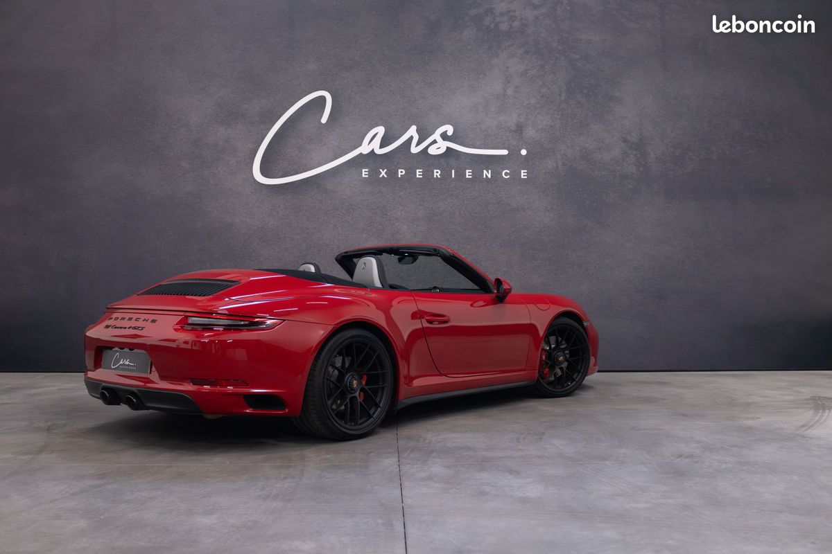 Porsche 991.2 Carrera 4 GTS Cabriolet 3.0 450 cv – 1ère MAIN – FRANÇAISE – PDCC – ROUES AR DIRECTRICES – PDLS+ - PACK SPORT CHRONO - APPLE CAR PLAY – CAMERA – PORSCHE APPROVED 12 MOIS - (image 3)