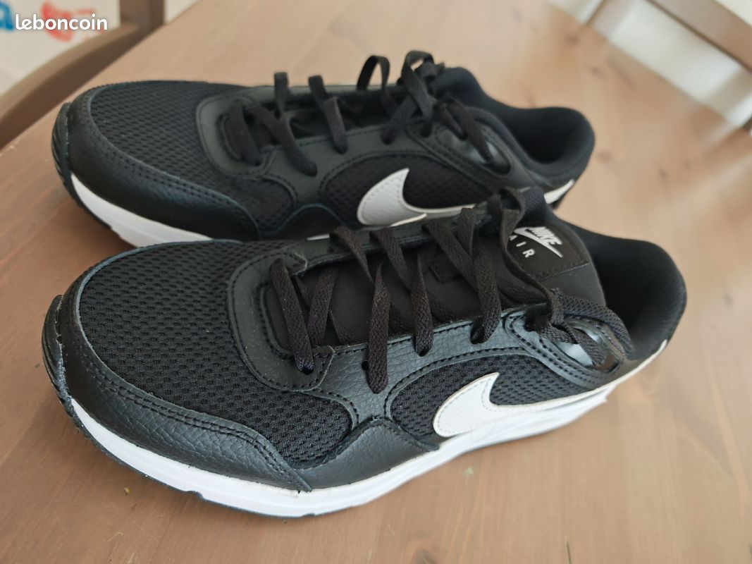 Air max (image 2)