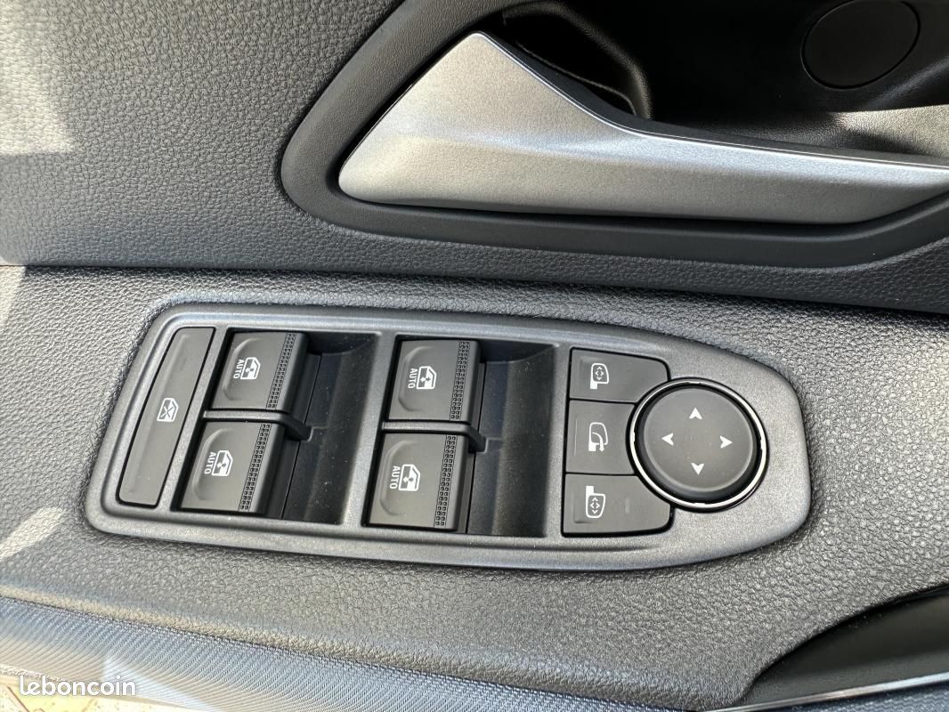 Dacia Duster Mild Hybrid 130 Journey (image 8)