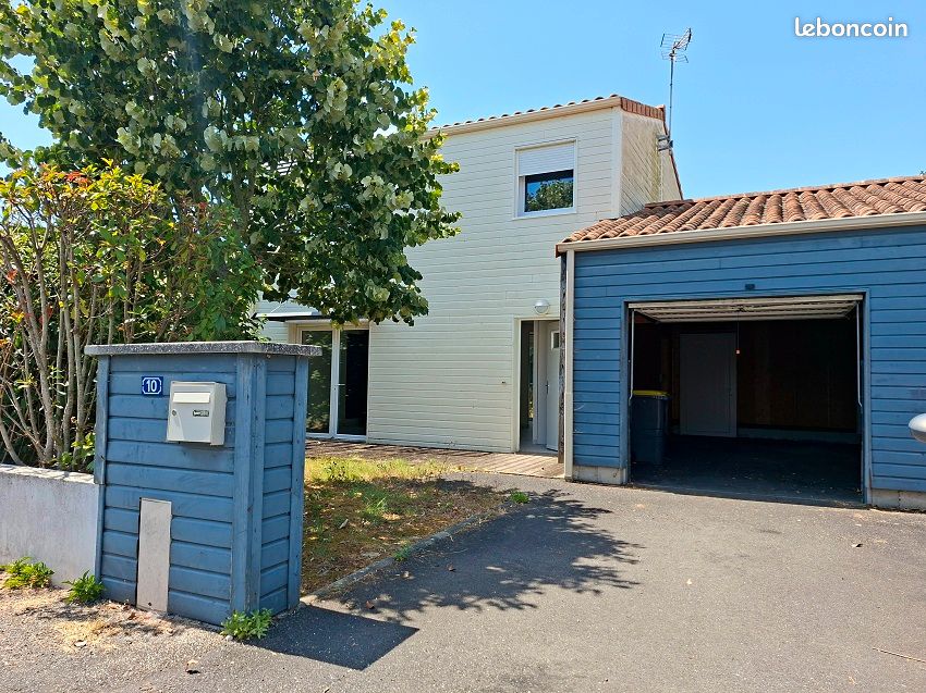Maison 4 pièces 81 m² · à Port-des-Barques · 81 m² · 176 000 €