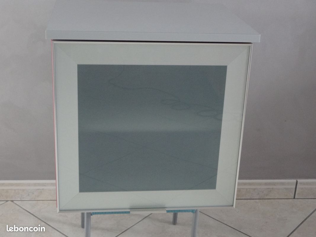 Placard haut vitre (image 1)