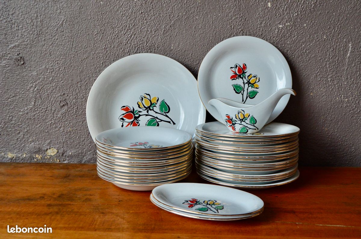 Service De Vaisselle En Porcelaine à Fleurs Vintage 12 Pièces, Service Pour 4, Rond