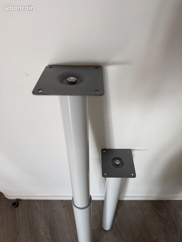 Pied de table blanc, diamètre 6 cm x hauteur réglable de 70 à 110 cm (image 2)